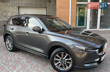 Позашляховик / Кросовер Mazda CX-5 2018 в 