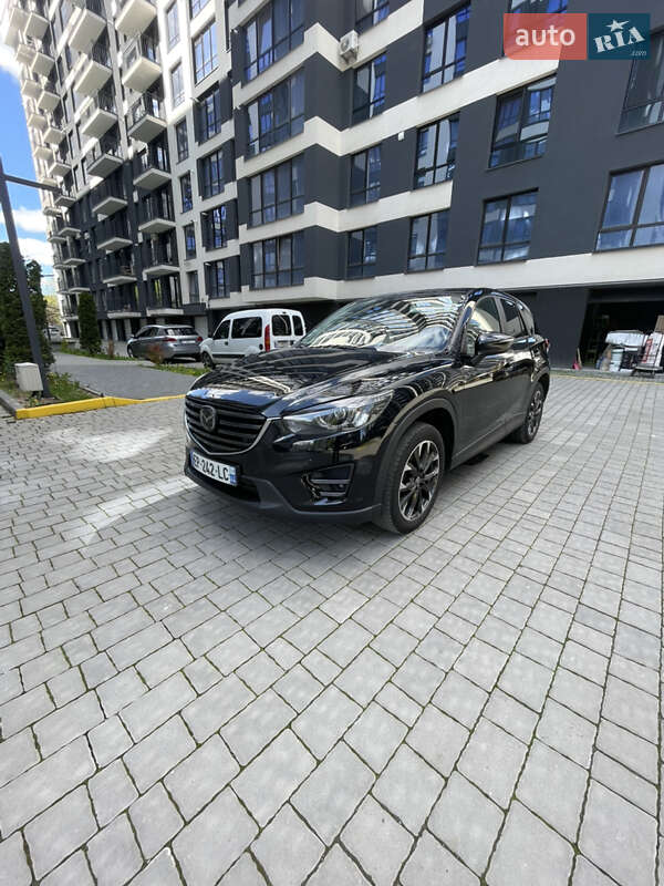 Позашляховик / Кросовер Mazda CX-5 2017 в 