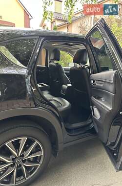 Позашляховик / Кросовер Mazda CX-5 2017 в 