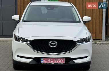 Позашляховик / Кросовер Mazda CX-5 2017 в 