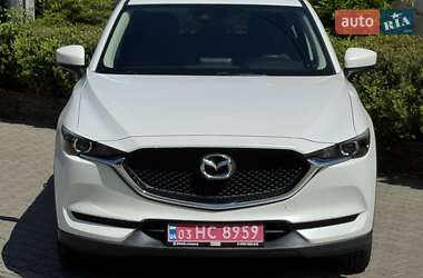 Позашляховик / Кросовер Mazda CX-5 2017 в 