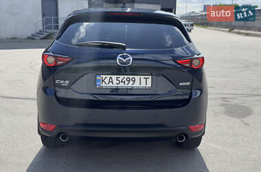 Позашляховик / Кросовер Mazda CX-5 2018 в 