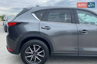 Позашляховик / Кросовер Mazda CX-5 2017 в 