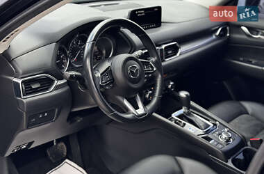 Позашляховик / Кросовер Mazda CX-5 2018 в 