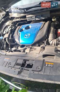 Позашляховик / Кросовер Mazda CX-5 2013 в 
