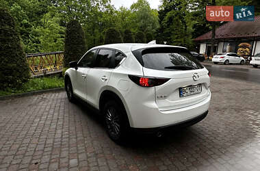 Позашляховик / Кросовер Mazda CX-5 2020 в 