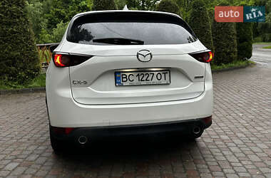 Позашляховик / Кросовер Mazda CX-5 2020 в 