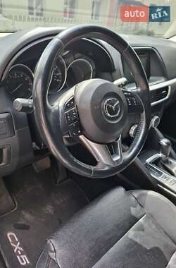 Позашляховик / Кросовер Mazda CX-5 2016 в 