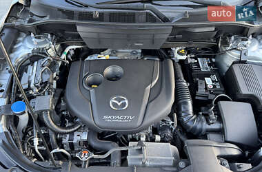 Внедорожник / Кроссовер Mazda CX-5 2017 в 