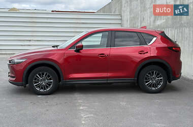 Позашляховик / Кросовер Mazda CX-5 2018 в 