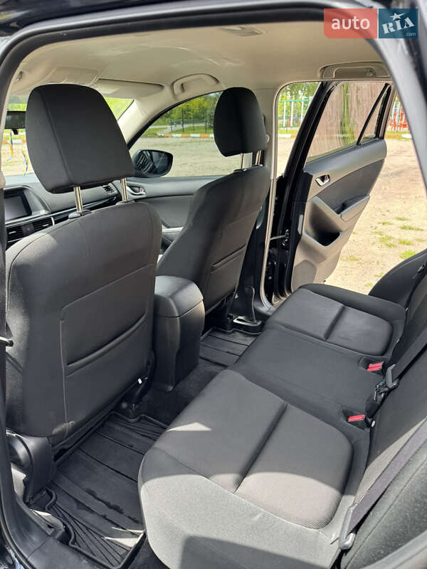 Позашляховик / Кросовер Mazda CX-5 2015 в Києві