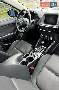 Позашляховик / Кросовер Mazda CX-5 2015 в 