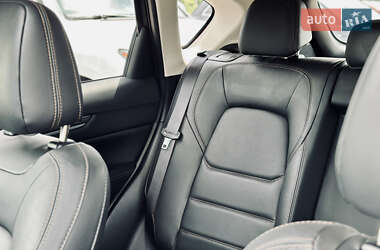Внедорожник / Кроссовер Mazda CX-5 2023 в 