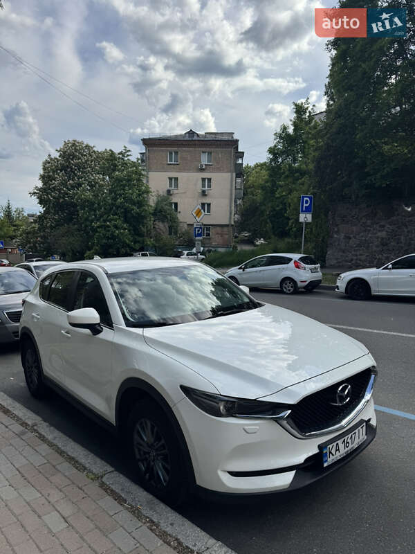 Внедорожник / Кроссовер Mazda CX-5 2018 в 