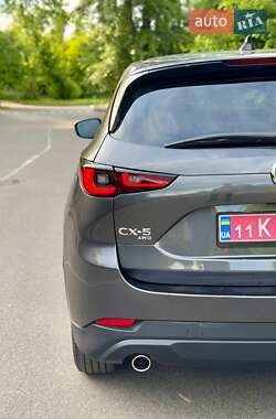 Позашляховик / Кросовер Mazda CX-5 2022 в 
