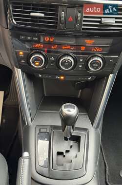 Позашляховик / Кросовер Mazda CX-5 2013 в 