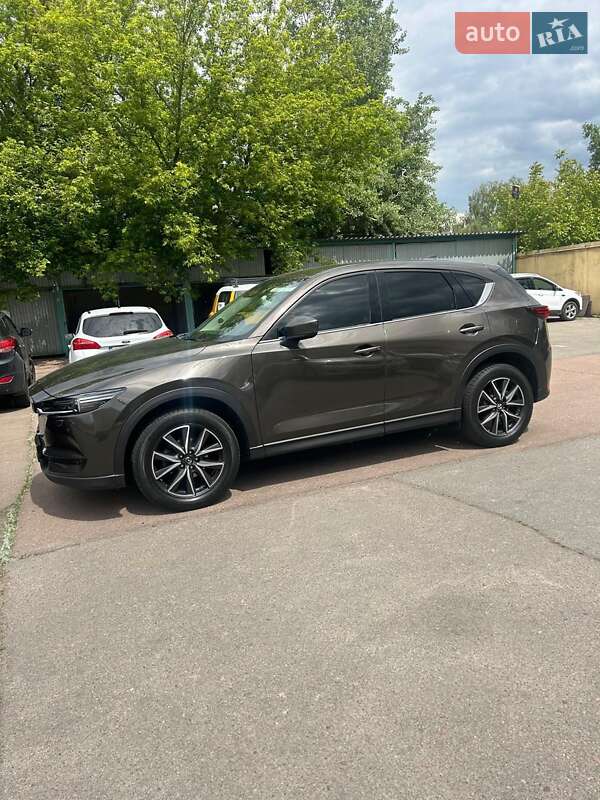 Внедорожник / Кроссовер Mazda CX-5 2017 в 