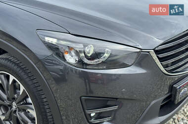 Позашляховик / Кросовер Mazda CX-5 2016 в 