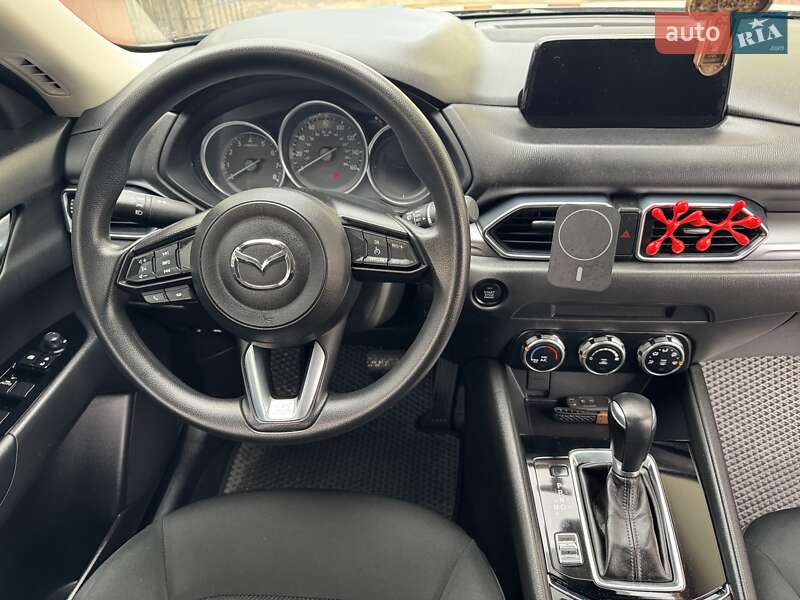 Позашляховик / Кросовер Mazda CX-5 2017 в Долині