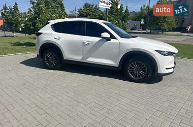 Позашляховик / Кросовер Mazda CX-5 2017 в 