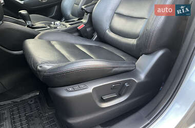 Внедорожник / Кроссовер Mazda CX-5 2015 в 