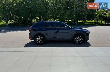 Внедорожник / Кроссовер Mazda CX-5 2017 в 