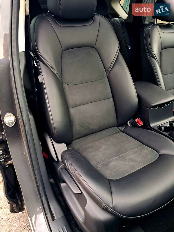 Внедорожник / Кроссовер Mazda CX-5 2017 в Киеве