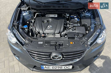 Позашляховик / Кросовер Mazda CX-5 2015 в 