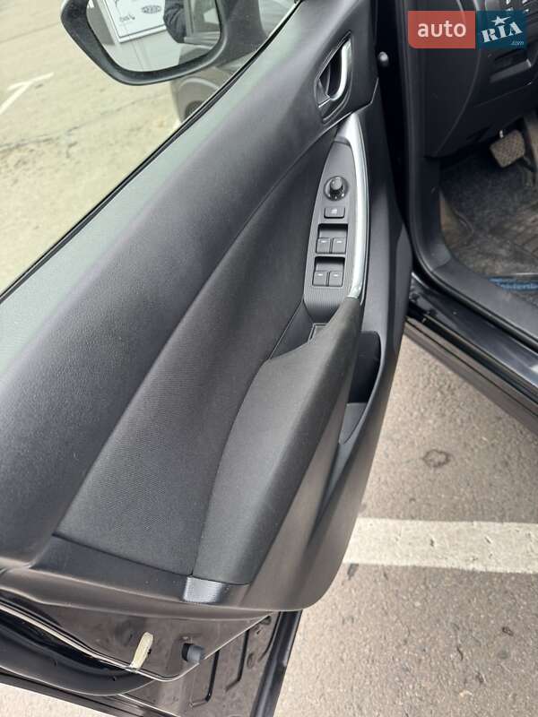Внедорожник / Кроссовер Mazda CX-5 2012 в Ровно