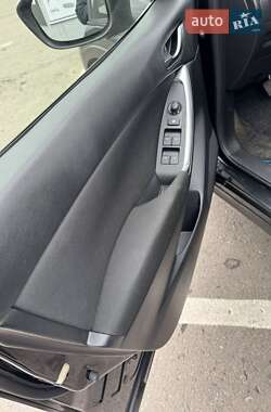 Внедорожник / Кроссовер Mazda CX-5 2012 в 