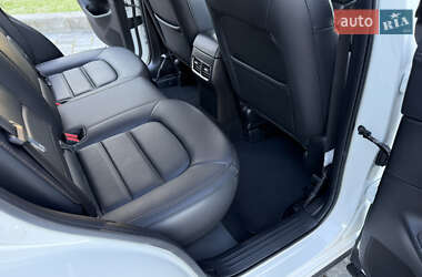 Внедорожник / Кроссовер Mazda CX-5 2020 в 
