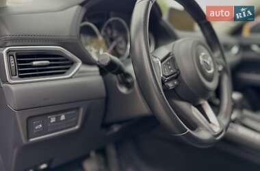Позашляховик / Кросовер Mazda CX-5 2019 в 