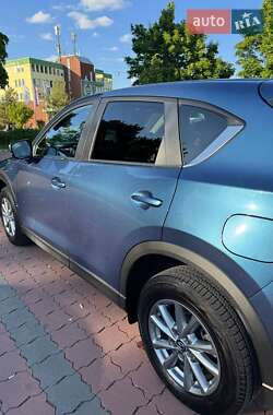 Позашляховик / Кросовер Mazda CX-5 2023 в 