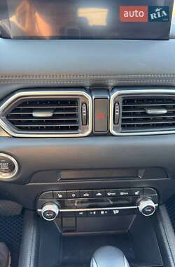 Позашляховик / Кросовер Mazda CX-5 2023 в 