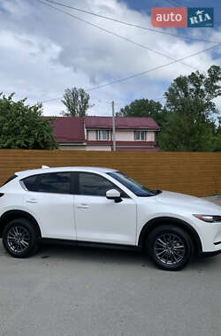 Позашляховик / Кросовер Mazda CX-5 2018 в 