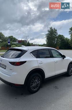 Позашляховик / Кросовер Mazda CX-5 2018 в 