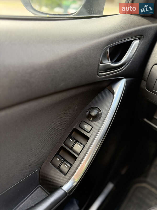 Внедорожник / Кроссовер Mazda CX-5 2017 в Запорожье