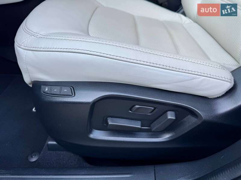 Внедорожник / Кроссовер Mazda CX-5 2022 в Киеве