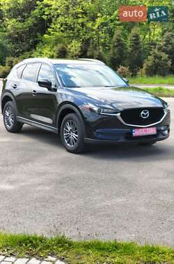 Позашляховик / Кросовер Mazda CX-5 2017 в 