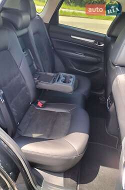 Позашляховик / Кросовер Mazda CX-5 2017 в 