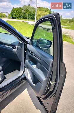 Позашляховик / Кросовер Mazda CX-5 2017 в 