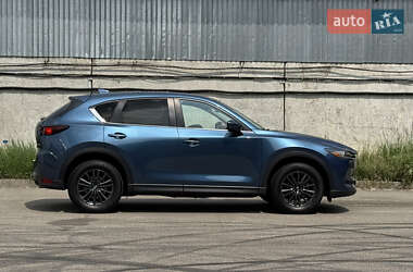 Позашляховик / Кросовер Mazda CX-5 2019 в 