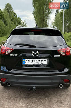 Позашляховик / Кросовер Mazda CX-5 2015 в 