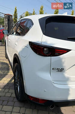 Внедорожник / Кроссовер Mazda CX-5 2018 в 