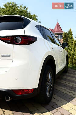 Внедорожник / Кроссовер Mazda CX-5 2018 в 