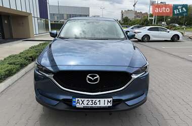 Позашляховик / Кросовер Mazda CX-5 2019 в 