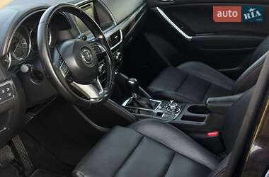 Позашляховик / Кросовер Mazda CX-5 2015 в 