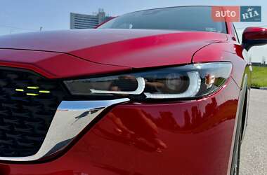 Внедорожник / Кроссовер Mazda CX-5 2023 в 