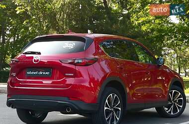 Внедорожник / Кроссовер Mazda CX-5 2023 в 