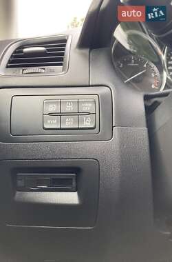 Внедорожник / Кроссовер Mazda CX-5 2012 в 